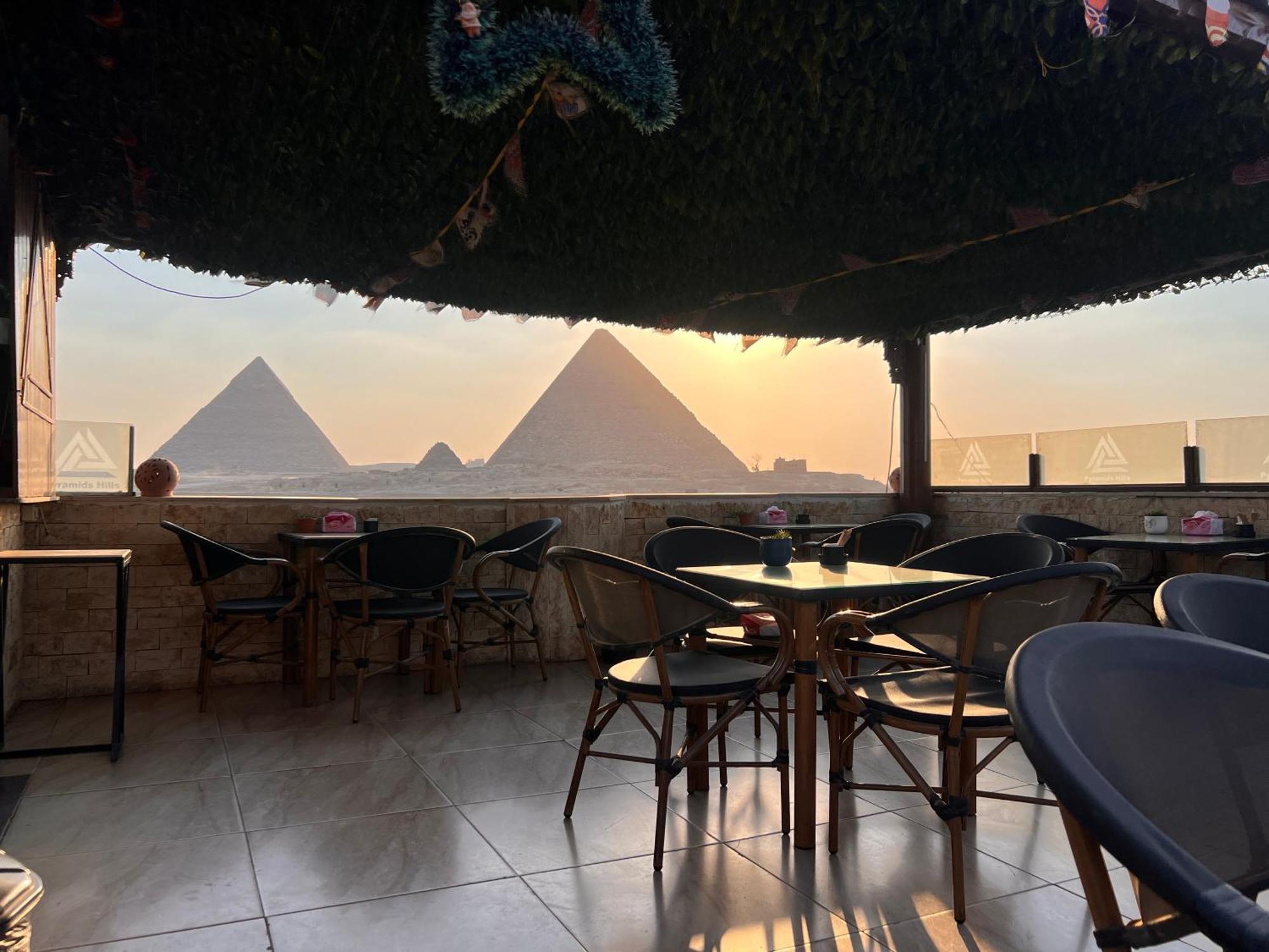 Imhotep Pyramids View Inn Kafret el-Gabal Exterior foto